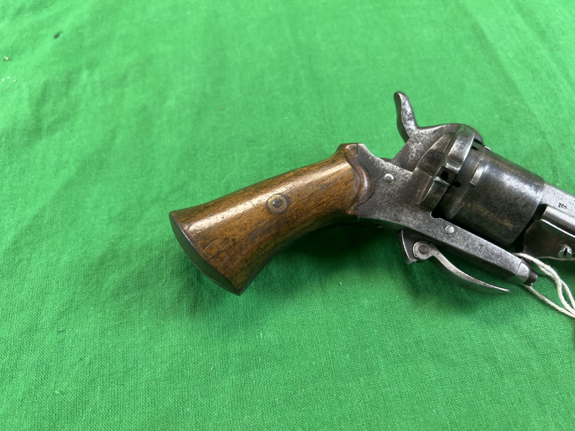 ANTIQUE 6 SHOT PIN FIRE REVOLVER - COLLECTORS ITEM ONLY - NO POSTAGE OR PACKING AVAILABLE - Image 7 of 8