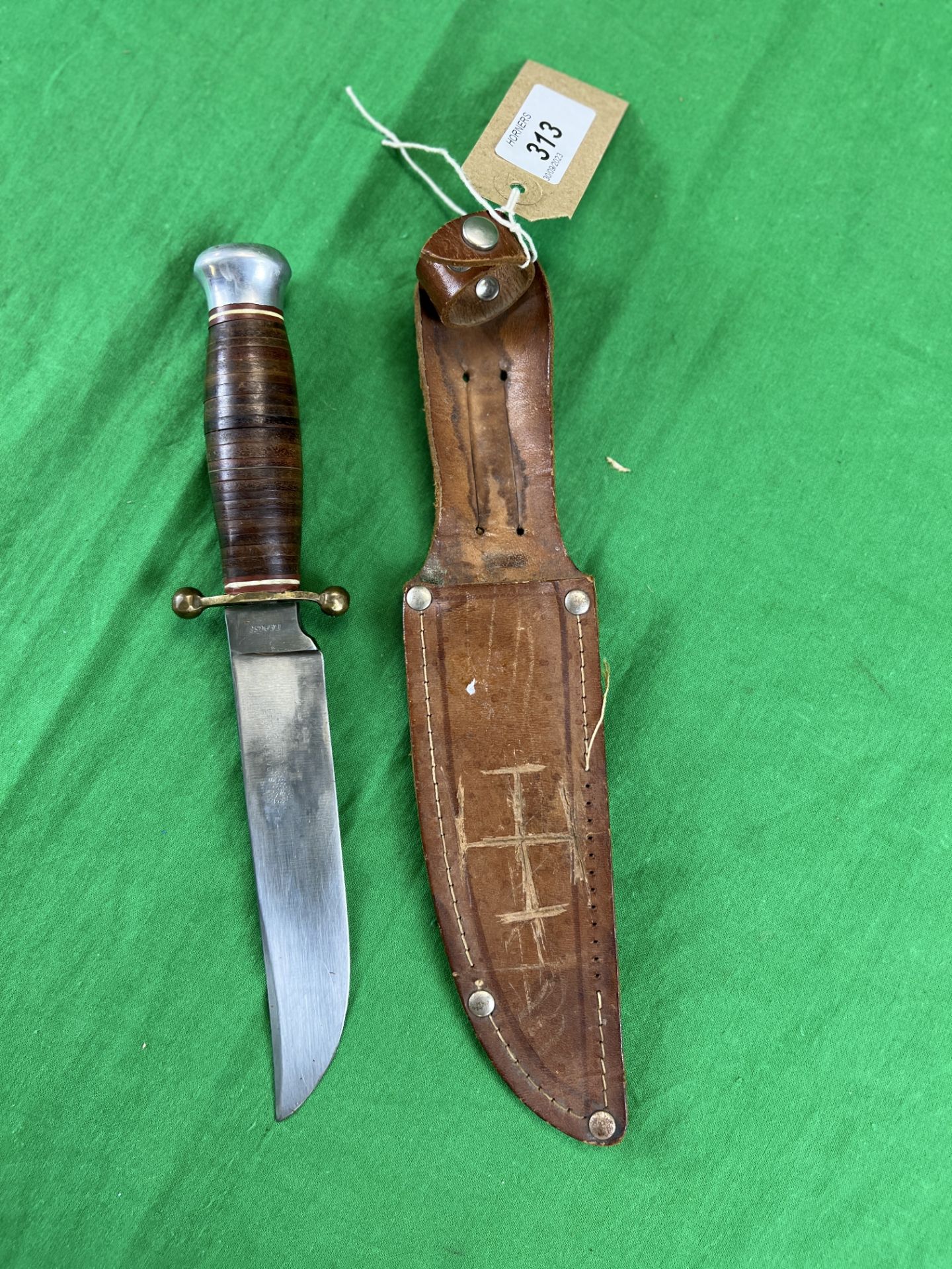 A FRENCH 1960's 'LITTLE SCOUT' KNIFE BY SABATIER WITH SHEATH - NO POSTAGE OR PACKING AVAILABLE