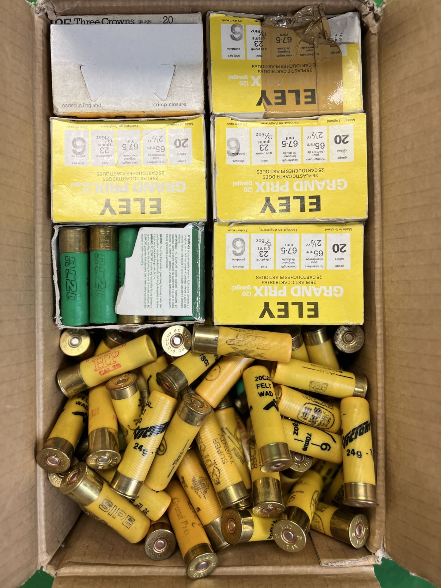 APPROXIMATELY 250 MIXED 20 GAUGE CARTRIDGES TO INCLUDE 125 ELEY GRAND PRIX 6 SHOT 23 GRAMS RC 20 -