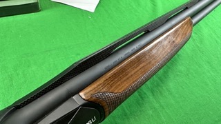 BENELLI MODEL 828U SPORT 12 GAUGE OVER AND UNDER SHOTGUN # BS037953V20 PROGRESSIVE BALANCING STOCK - Image 9 of 33