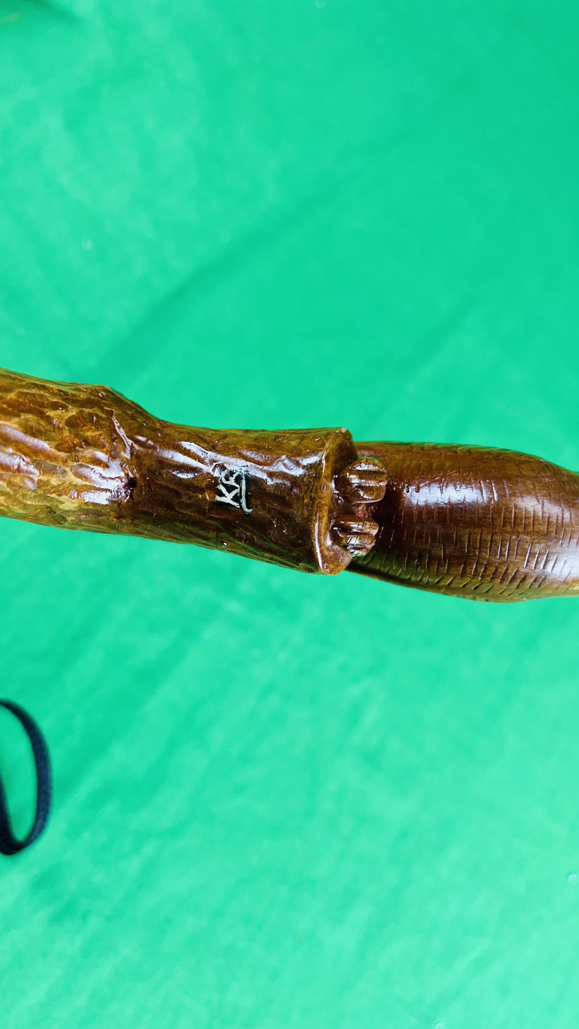 TWO RUSTIC WALKING STICKS WITH HANDCARVED KINGFISHER FINIALS - NO POSTAGE OR PACKING AVAILABLE - Image 6 of 7