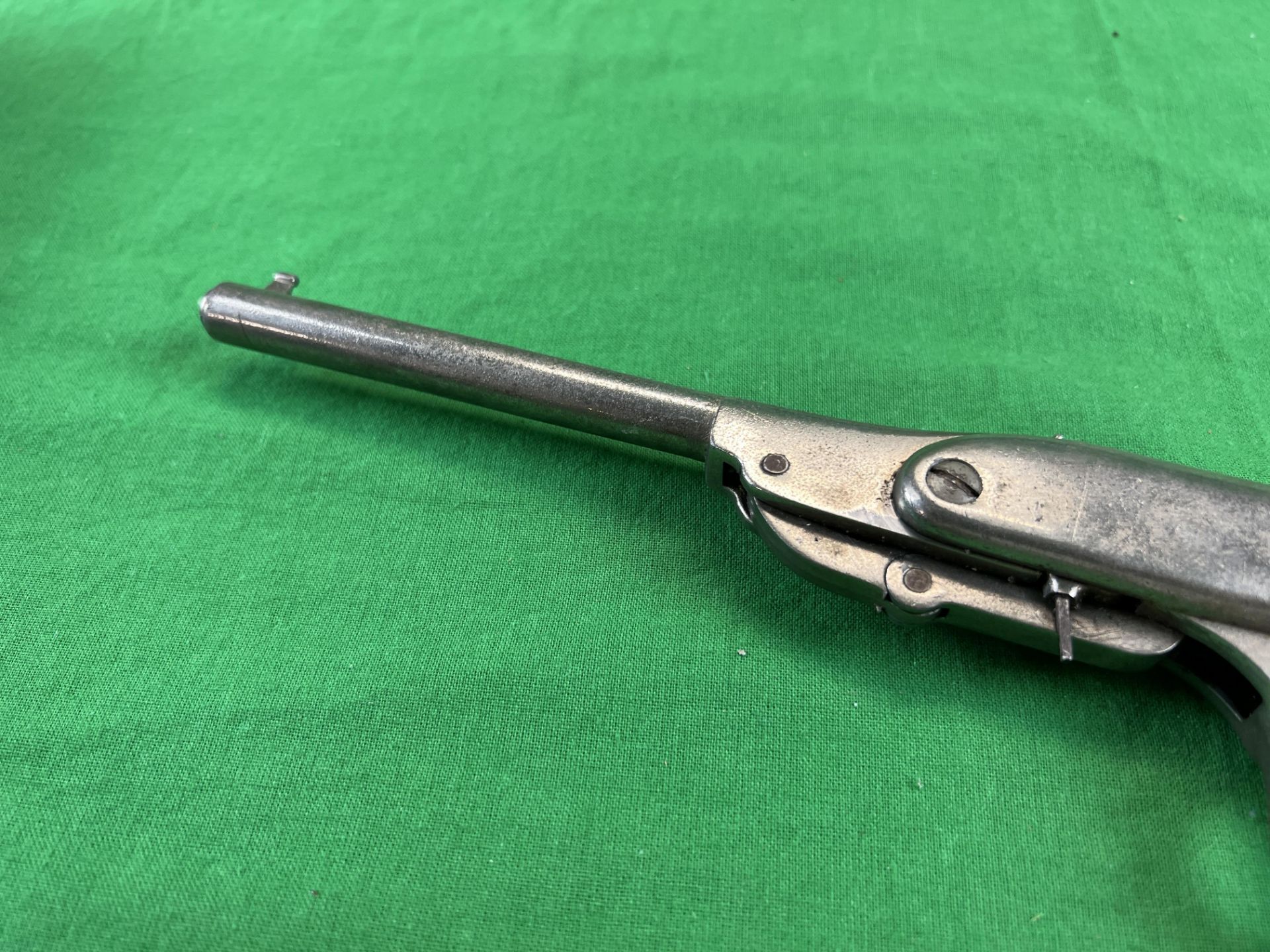 OKLAHOMA MONDIAL VINTAGE ITALIAN AIR PISTOL - NO POSTAGE OR PACKING AVAILABLE - Image 9 of 9