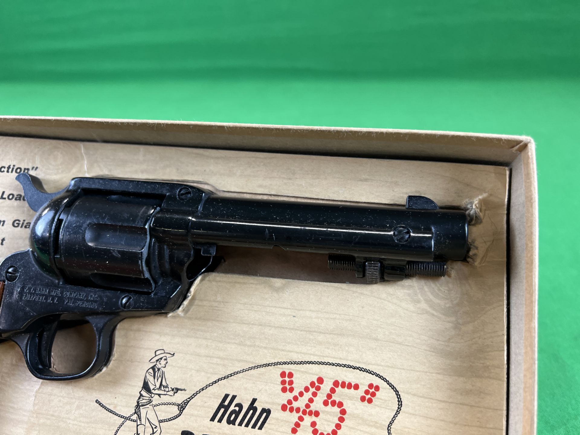 HAHN 45 BB Co2 SINGLE ACTION REVOLVER IN ORIGINAL BOX - (ALL GUNS TO BE INSPECTED AND SERVICED BY - Bild 6 aus 8