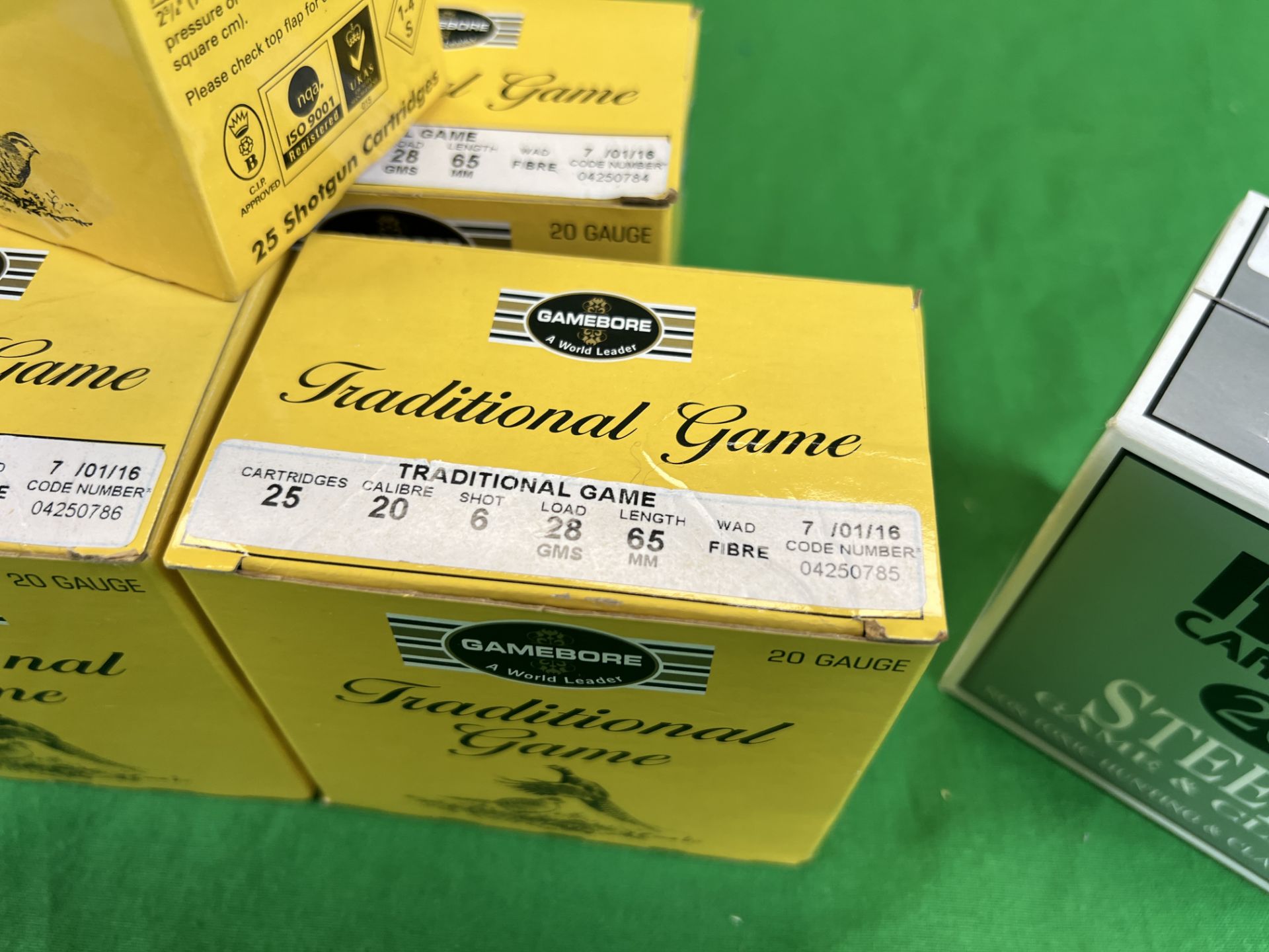 210 20 GAUGE CARTRIDGES TO INCLUDE GAMEBORE TRADITIONAL GAME 6 SHOT 28GM CARTRIDGES AND HULL - Image 3 of 4