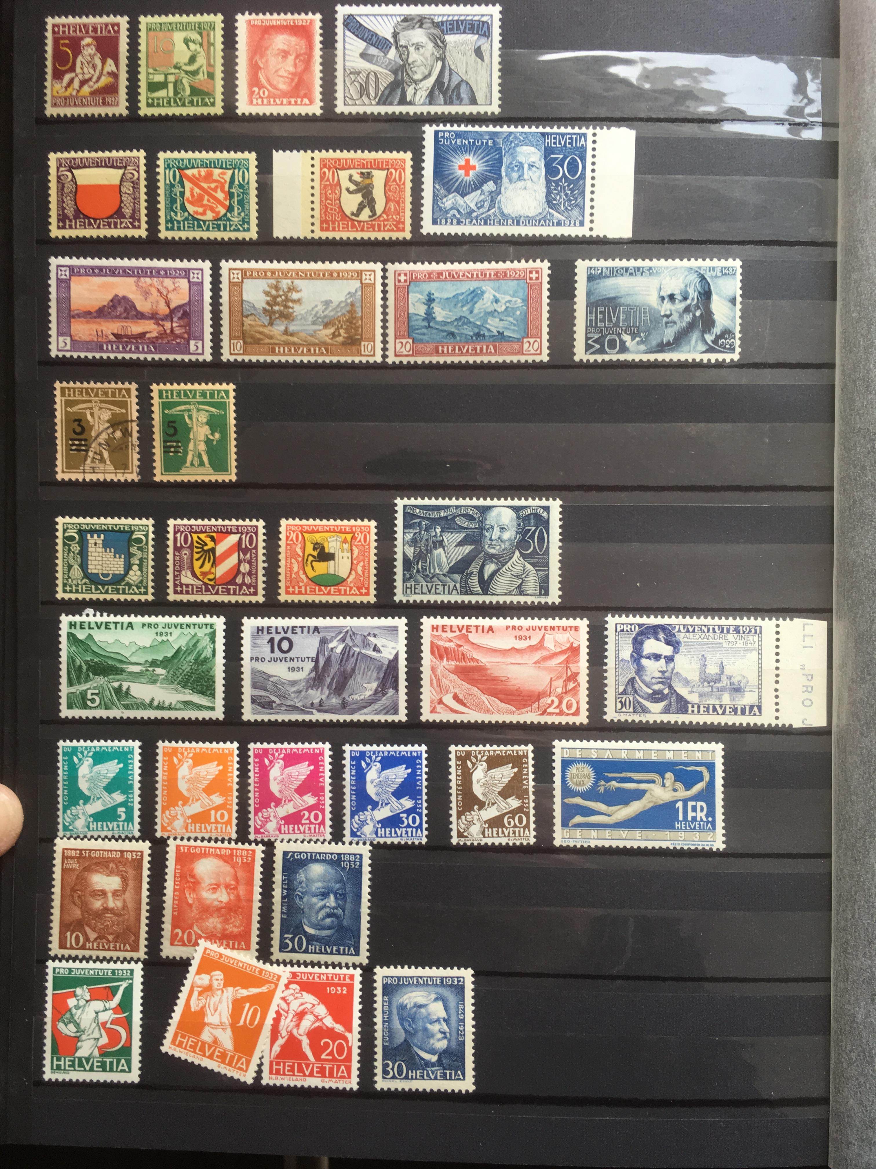 SWITZERLAND: LARGE BOX WITH A VERY EXTENSIVE COLLECTION AND ACCUMULATIONS IN THIRTEEN VARIOUS - Image 7 of 26