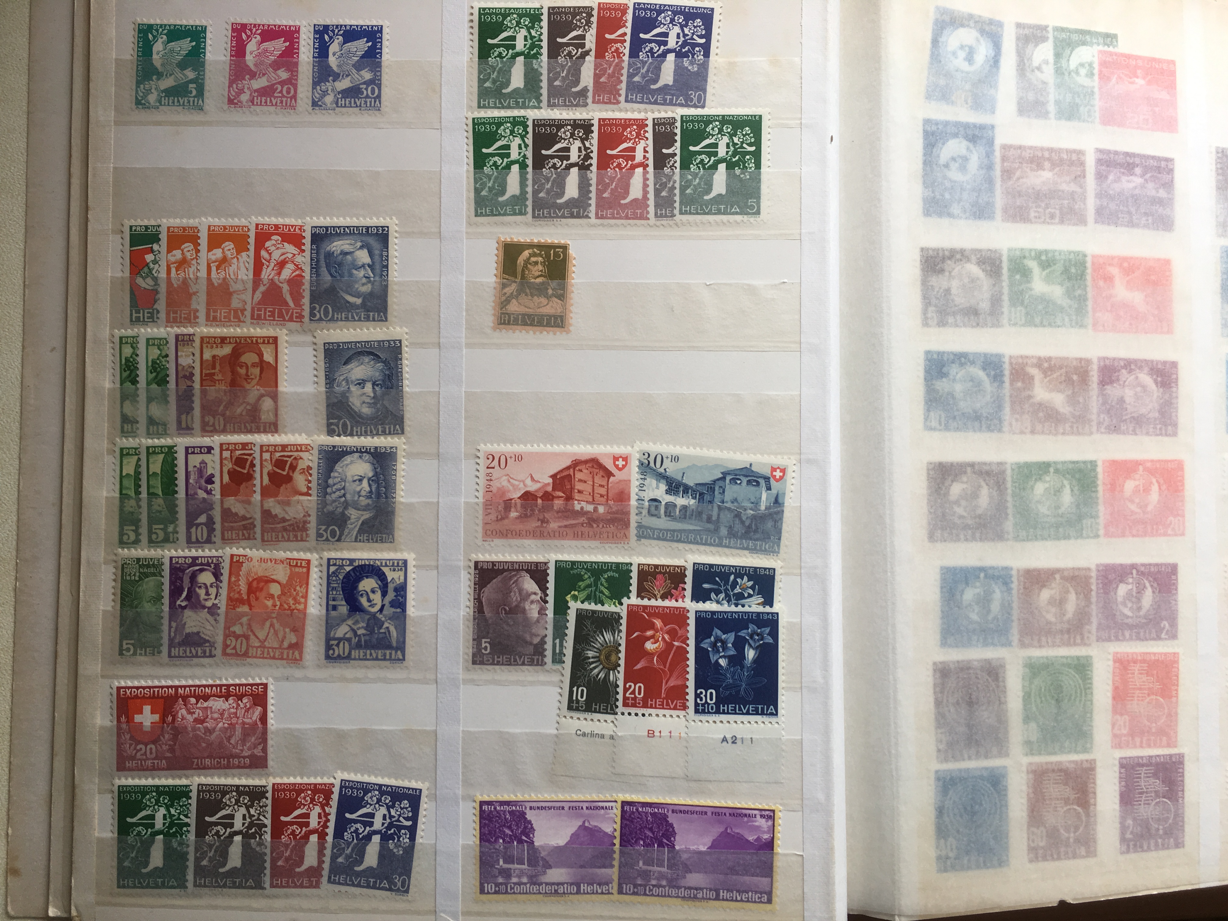 SWITZERLAND: LARGE BOX WITH A VERY EXTENSIVE COLLECTION AND ACCUMULATIONS IN THIRTEEN VARIOUS - Image 12 of 26