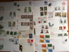 CHINA: FILE BOX WITH ALL PERIODS ON LEAVES FROM MANY COLLECTIONS, IN PACKETS AND A FEW COVERS,