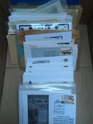 GB: BOX WITH AN EXTENSIVE COLLECTION OF POLICE RELATED COVERS IN FIVE ALBUMS AND LOOSE,