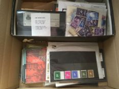 GB: BOX WITH MAINLY QE2 PERIOD, MUCH MINT WITH WILDINGS, REGIONALS,