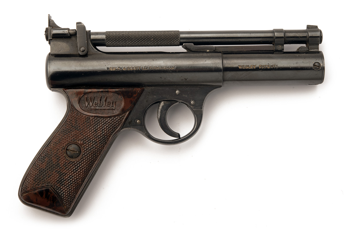 A BOXED .22 WEBLEY & SCOTT 'MODEL SENIOR' AIR-PISTOL, batch no. 359, circa 1955, with blued smooth- - Image 3 of 3