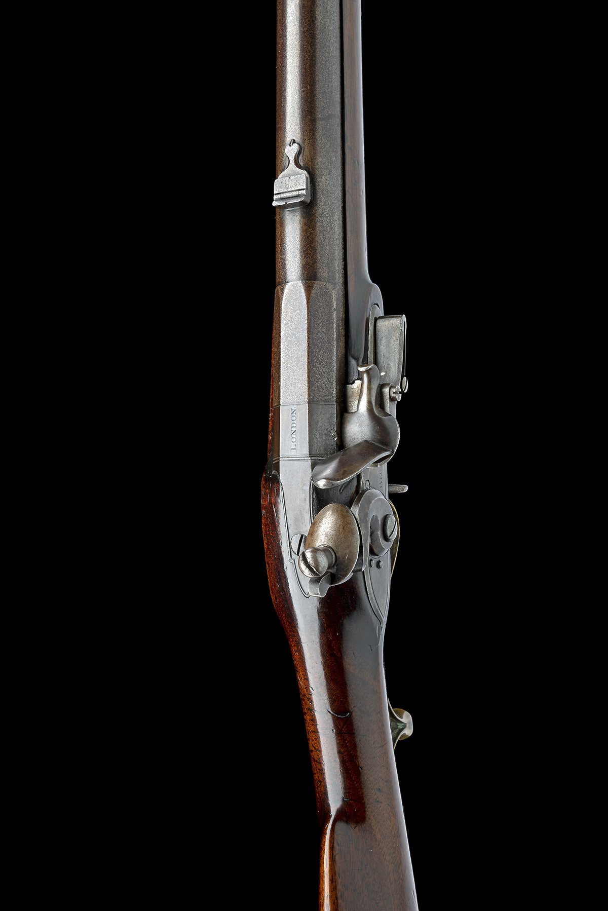 A .700 BAKER TYPE FLINTLOCK RIFLE BY BECKWITH, MARKED TO THE GRAY'S INN RIFLE CORPS, CIRCA 1798, - Image 6 of 9