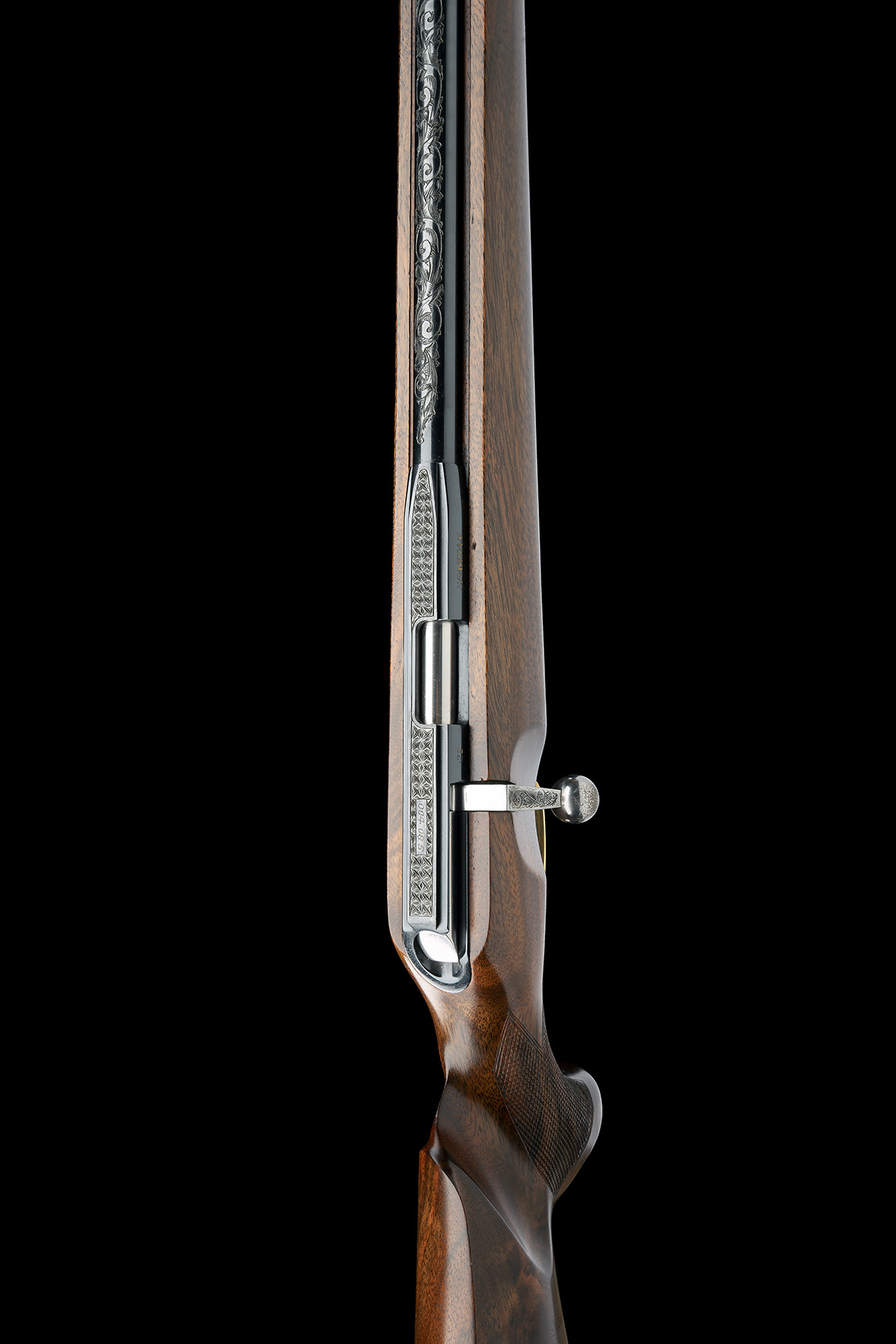 A CASED RARE ISP SPARTAN BOLT-ACTION ENGRAVED CUSTOM PNEUMATIC AIR-RIFLE, serial no. 004 085, - Image 6 of 11