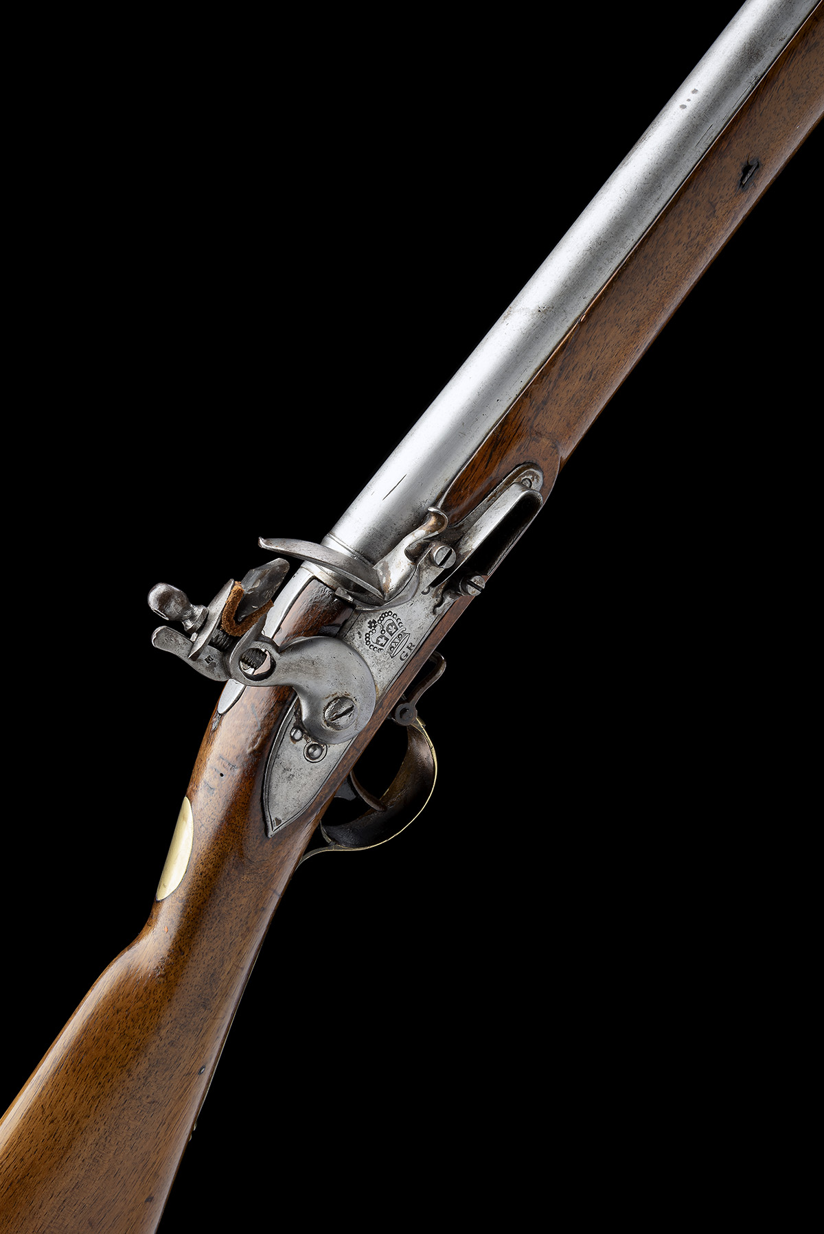 A .750 VOLUNTEER OR MILITIA INDIA PATTERN BROWN BESS TYPE FLINTLOCK MUSKET WITH BAYONET, CIRCA 1805,