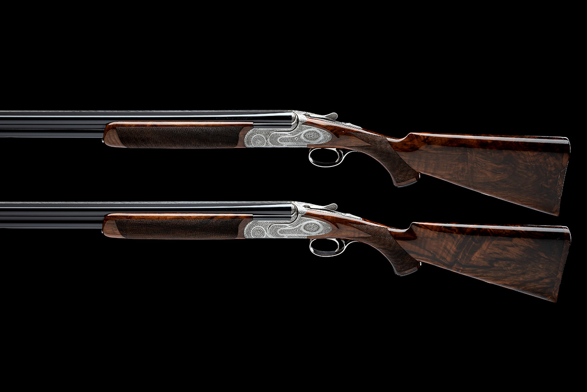 WILLIAM POWELL A PAIR OF SABATTI-ENGRAVED 16-BORE 'THE PEGASUS' SINGLE-TRIGGER SIDEPLATED OVER AND - Image 2 of 11