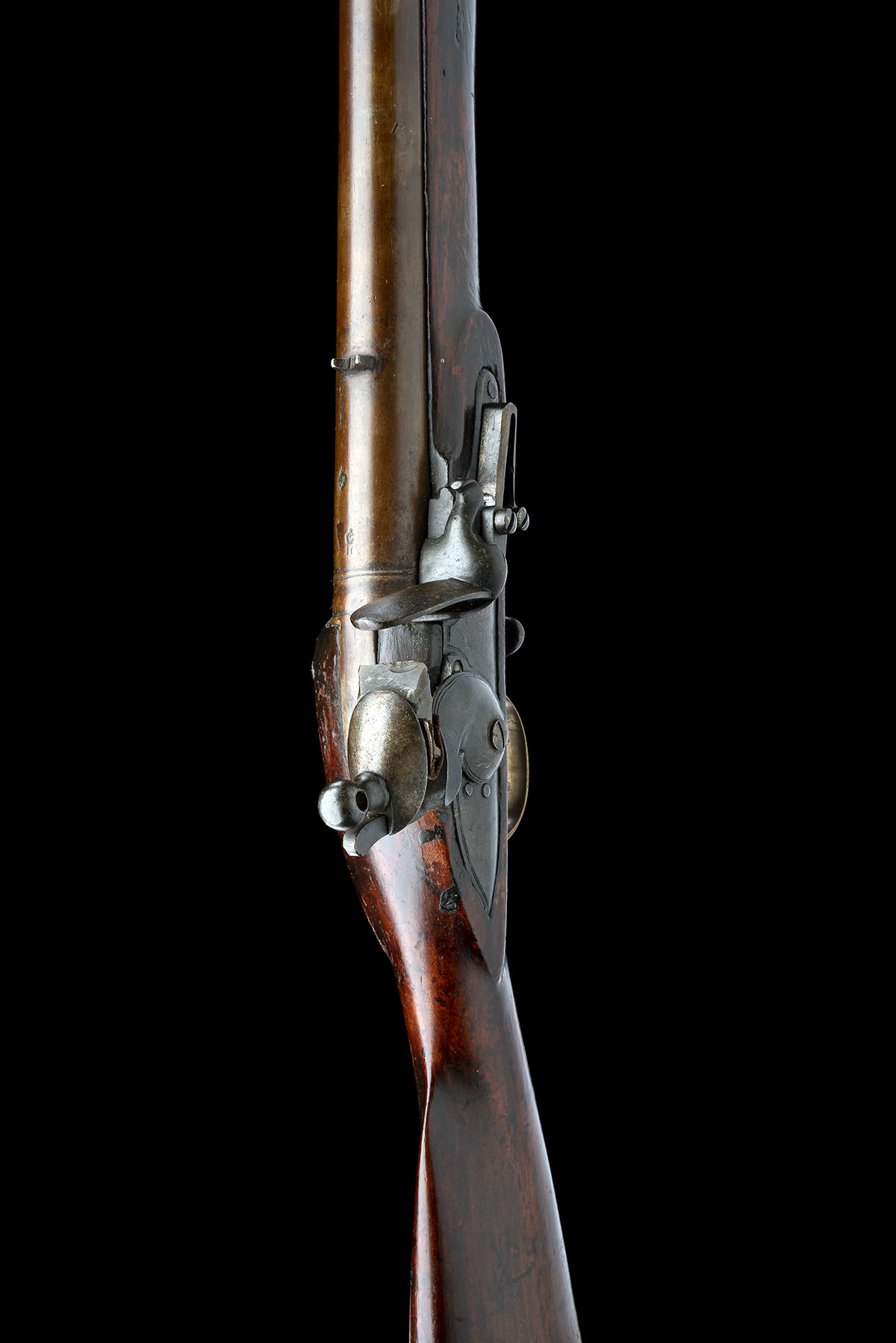 A .75 EAST INDIA COMPANY BROWN BESS TYPE FLINTLOCK MUSKET FROM JAIPUR ARMOURY, CIRCA 1808, serial - Image 6 of 9