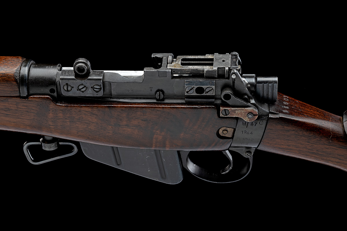 A CASED .303 (BRIT) 'MODEL NO.4 (T)' BOLT-MAGAZINE SNIPER RIFLE SIGNED BSA, serial no. D3522, WITH - Image 8 of 10