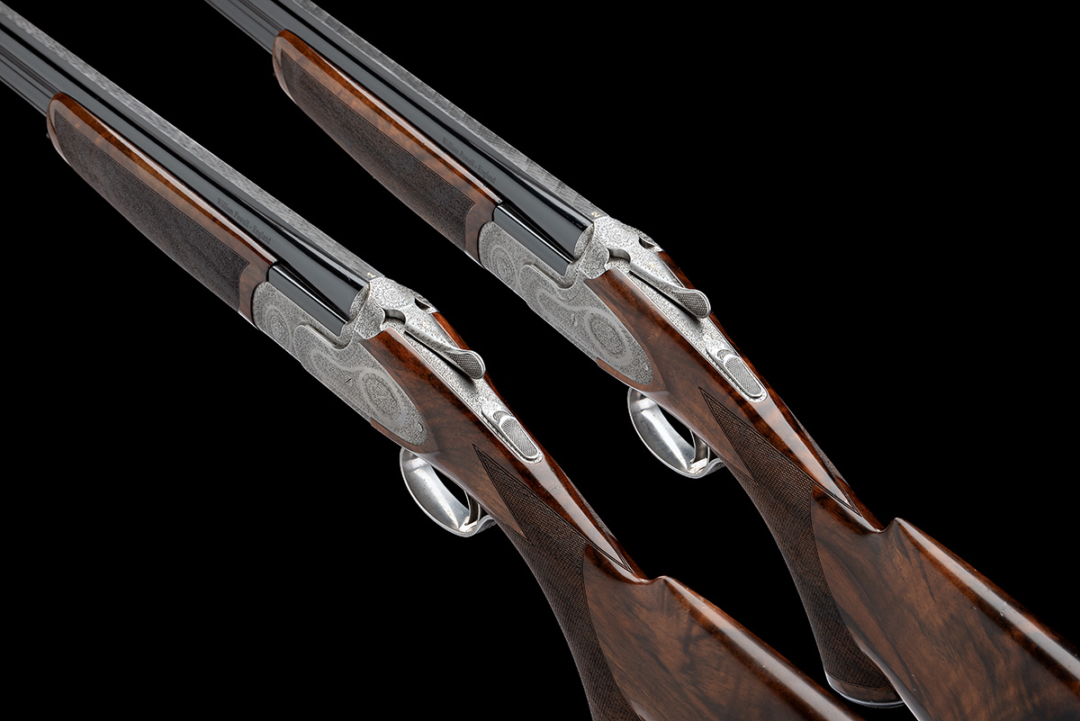 WILLIAM POWELL A PAIR OF SABATTI-ENGRAVED 16-BORE 'THE PEGASUS' SINGLE-TRIGGER SIDEPLATED OVER AND - Image 8 of 11