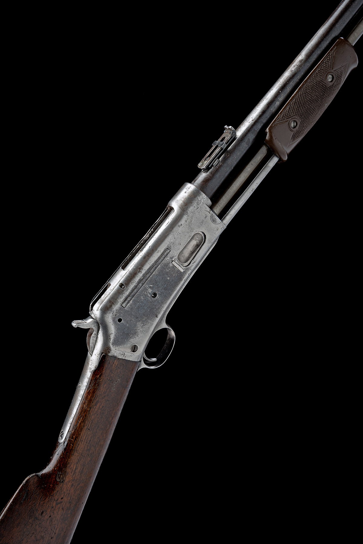 A SCARCE .40-60-200 (WIN) COLT 'LIGHTNING' PUMP-ACTION REPEATING LARGE-FRAME CARBINE, serial no.