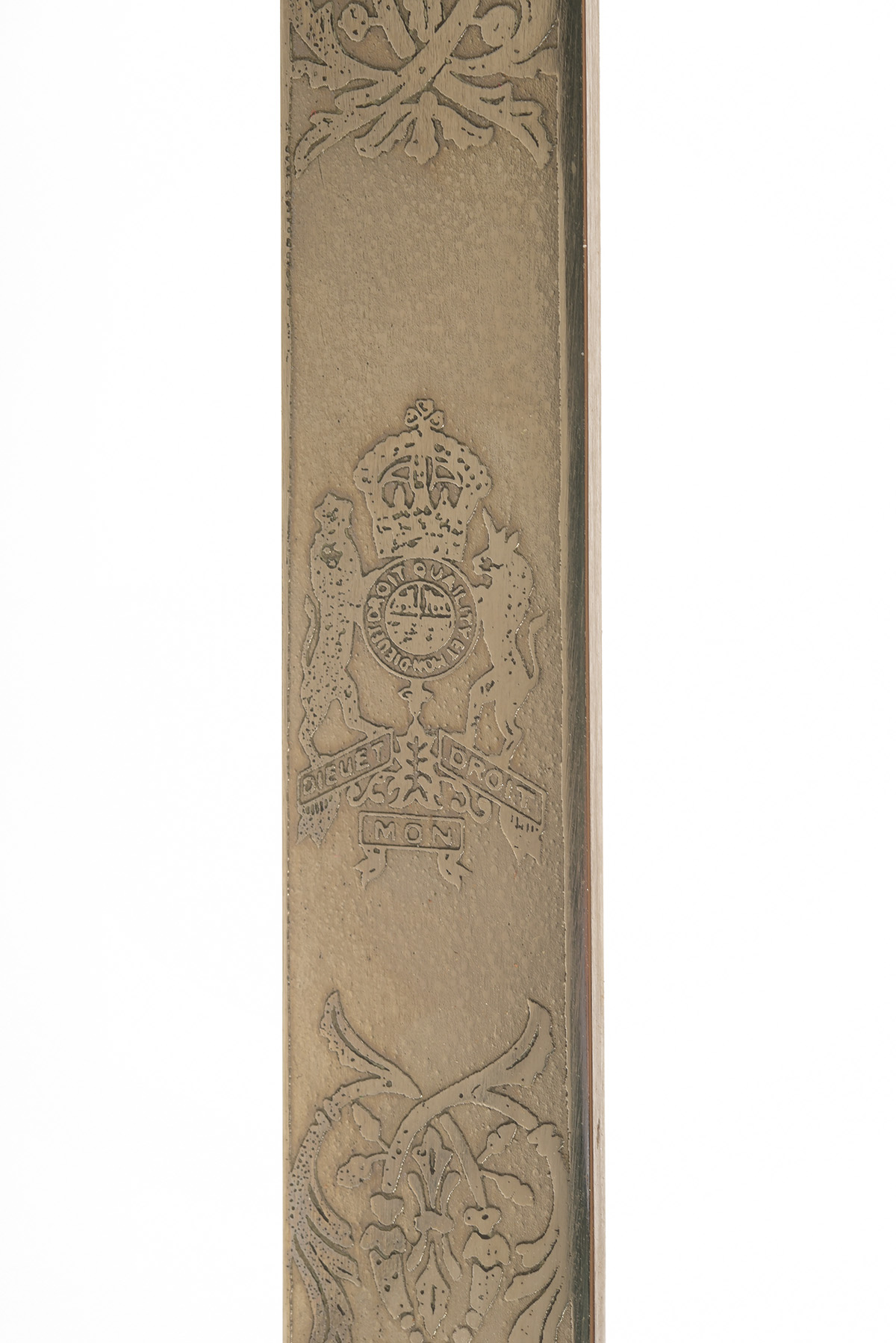 A BRITISH MIDSHIPMAN'S PATTERN 1887 NAVAL DIRK, UNSIGNED, no visible serial number, possibly circa - Image 4 of 4