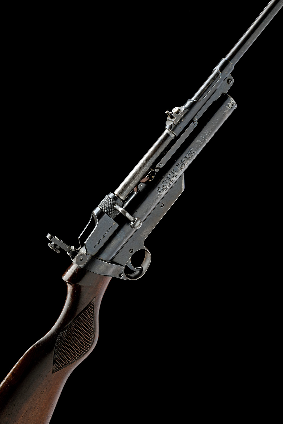 A SCARCE BOXED .22 WEBLEY & SCOTT 'MKII SERVICE' AIR-RIFLE, serial no. S8952, circa 1936, with - Image 2 of 10