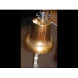 A 1911 bronze ship's bell from a Scandinavian whaler ship ? - Olafx - 24cm x 25cm diameter