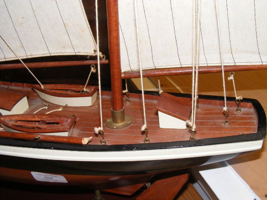 Two model yachts and a yacht hull - Image 10 of 11