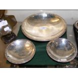 A silver fruit bowl, Sheffield 1942, together with