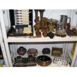 A sundry lot of collectables, mostly metal ware