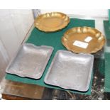 Two small Oriental pin dishes, together with a pai
