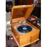 A vintage Karna oak cased table top gramophone