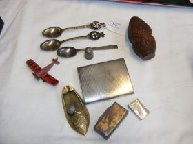 Various collectables including treen, thimbles etc