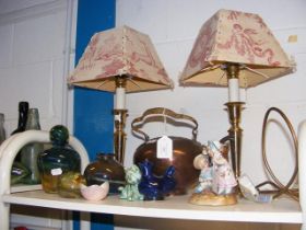 A pair of table lamps, copper kettle, collectable glass