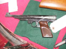 A .177 calibre Record air pistol