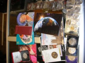 Various collectable coinage in presentation packs