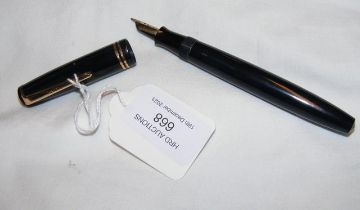 A Parker Victory vintage fountain pen with chalk m