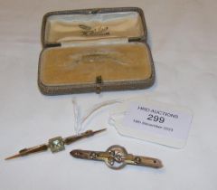 A 9ct gold bar brooch and one other