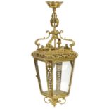 AN EARLY 20TH CENTURY GILT BRASS HANGING LANTERN