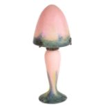 A 20TH CENTURY ART NOUVEAU PINK, BLUE AND YELLOW MOTTLED GLASS LAMP IN THE LE VERRE FRANCAIS STYLE