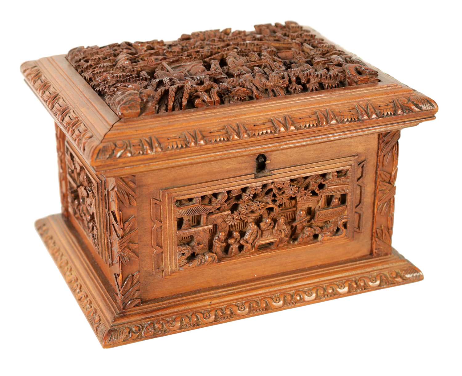 A LATE 19TH CENTURY CHINESE CARVED SANDALWOOD LIDDED JEWELLERY BOX