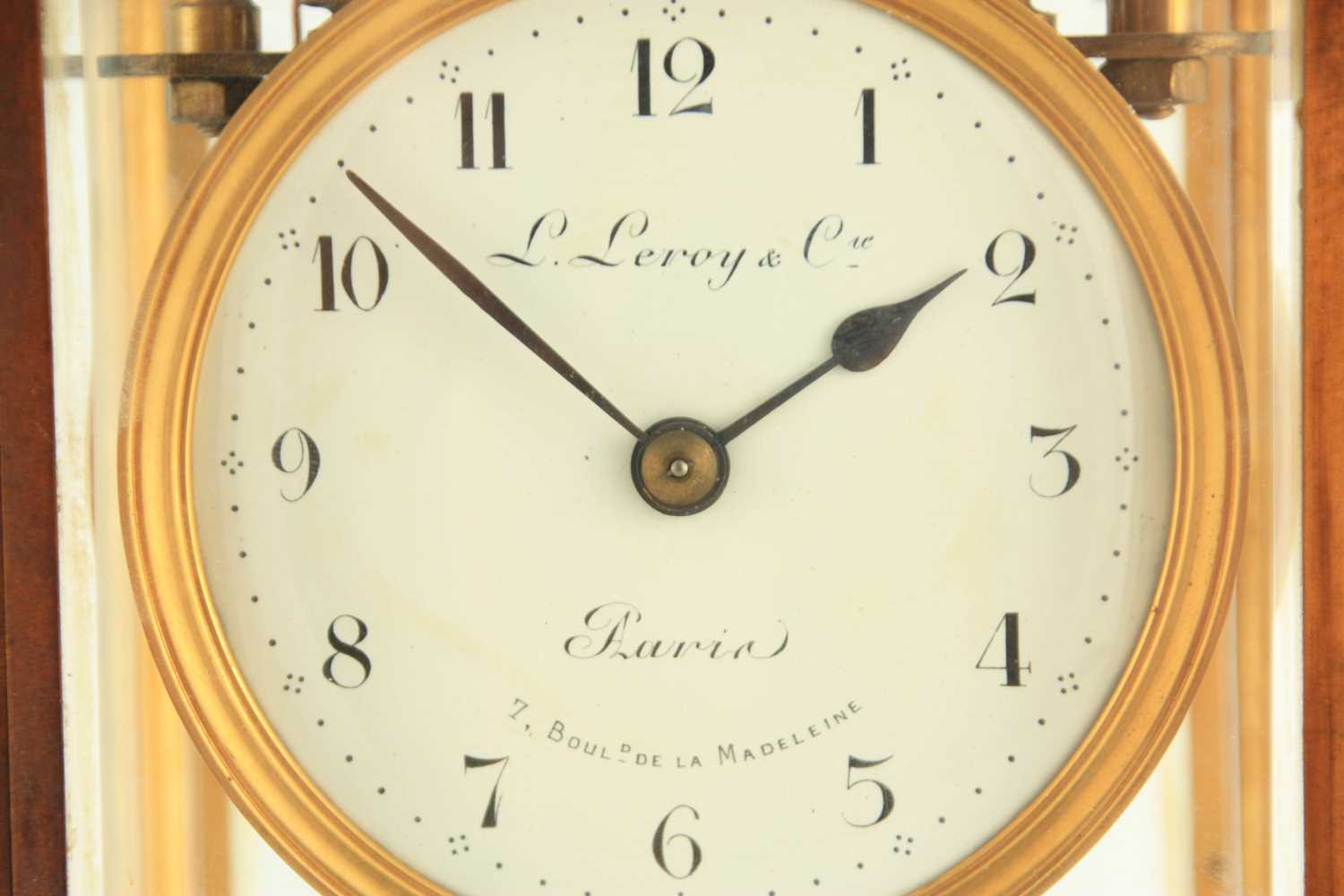 L. LEROY & CO. PARIS A RARE AND GOOD QUALITY EARLY 20TH CENTURY ELECTRIC FOUR-GLASS MANTEL CLOCK - Image 4 of 5