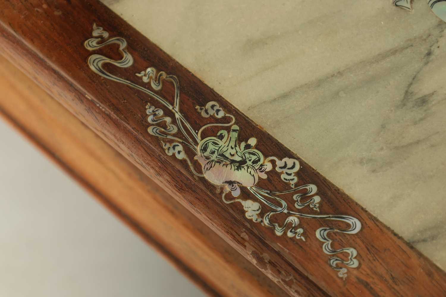 A 20TH-CENTURY CHINESE HARDWOOD MOTHER OF PEARL INLAID MARBLE-TOPPED STAND - Image 6 of 9