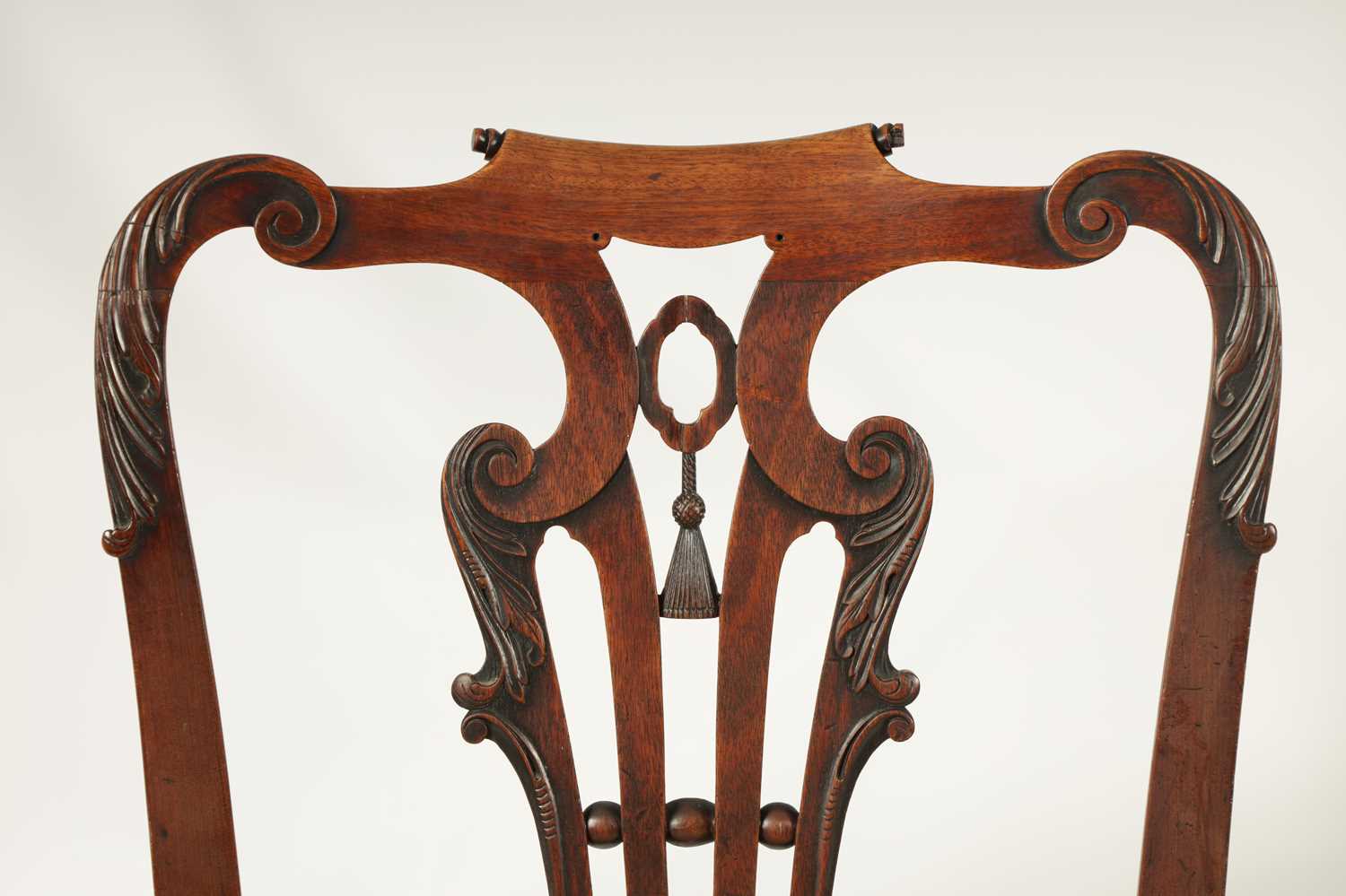 A FINE PAIR OF GEORGE II MAHOGANY UPHOLSTERED SIDE CHAIRS OF GENEROUS SIZE - Image 7 of 10