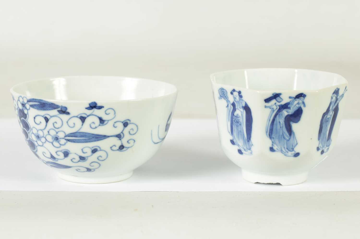 TWO 19TH CENTURY CHINESE BLUE AND WHITE TEA BOWLS - Image 3 of 12