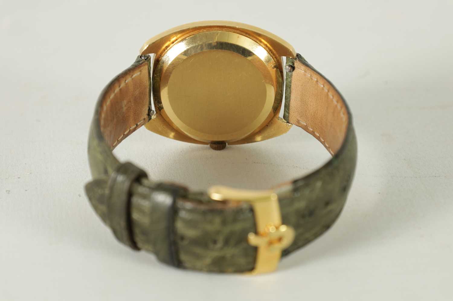 AN 18CT GOLD OMEGA DAY/DATE WRISTWATCH - Image 3 of 5