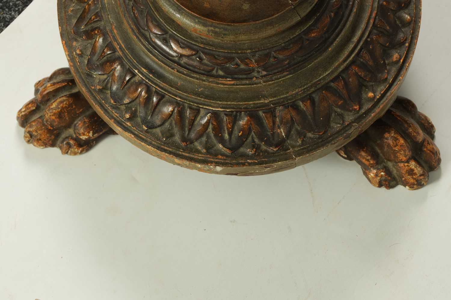 A 19TH CENTURY CARVED GILT WOOD TORCHERE - Image 8 of 8