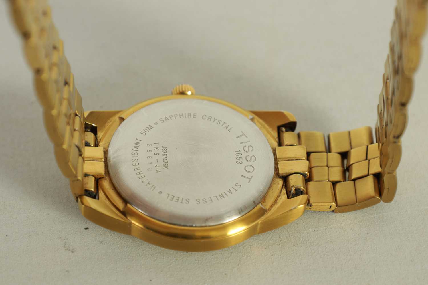 A GENTLEMAN’S GOLD PLATED TISSOT WRISTWATCH - Image 3 of 6