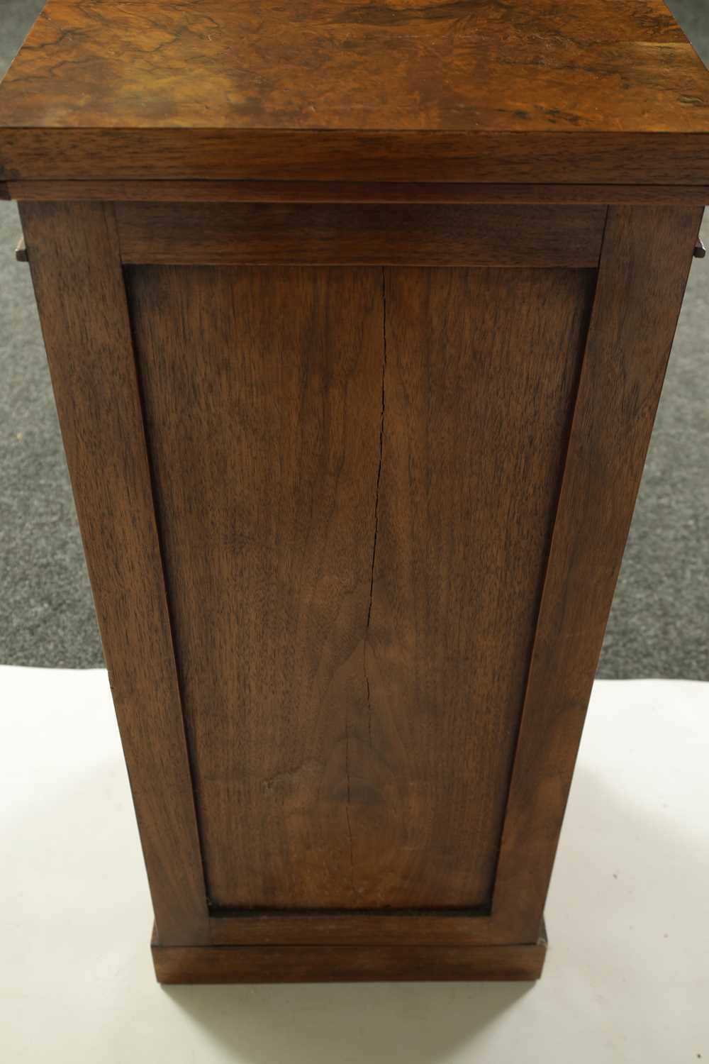 A 19TH CENTURY BURR WALNUT WELLINGTON CHEST OF SMALL SIZE - Image 6 of 10