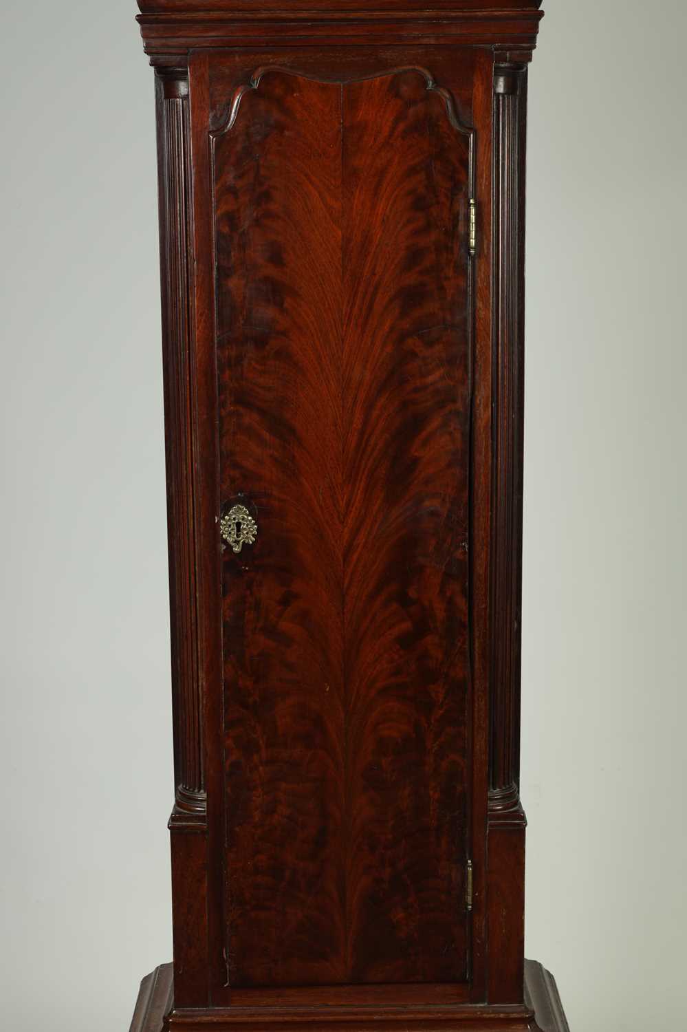 JOSEPH FINNEY, LIVERPOOL. A GEORGE III FIGURED MAHOGANY LONGCASE CLOCK - Image 10 of 16