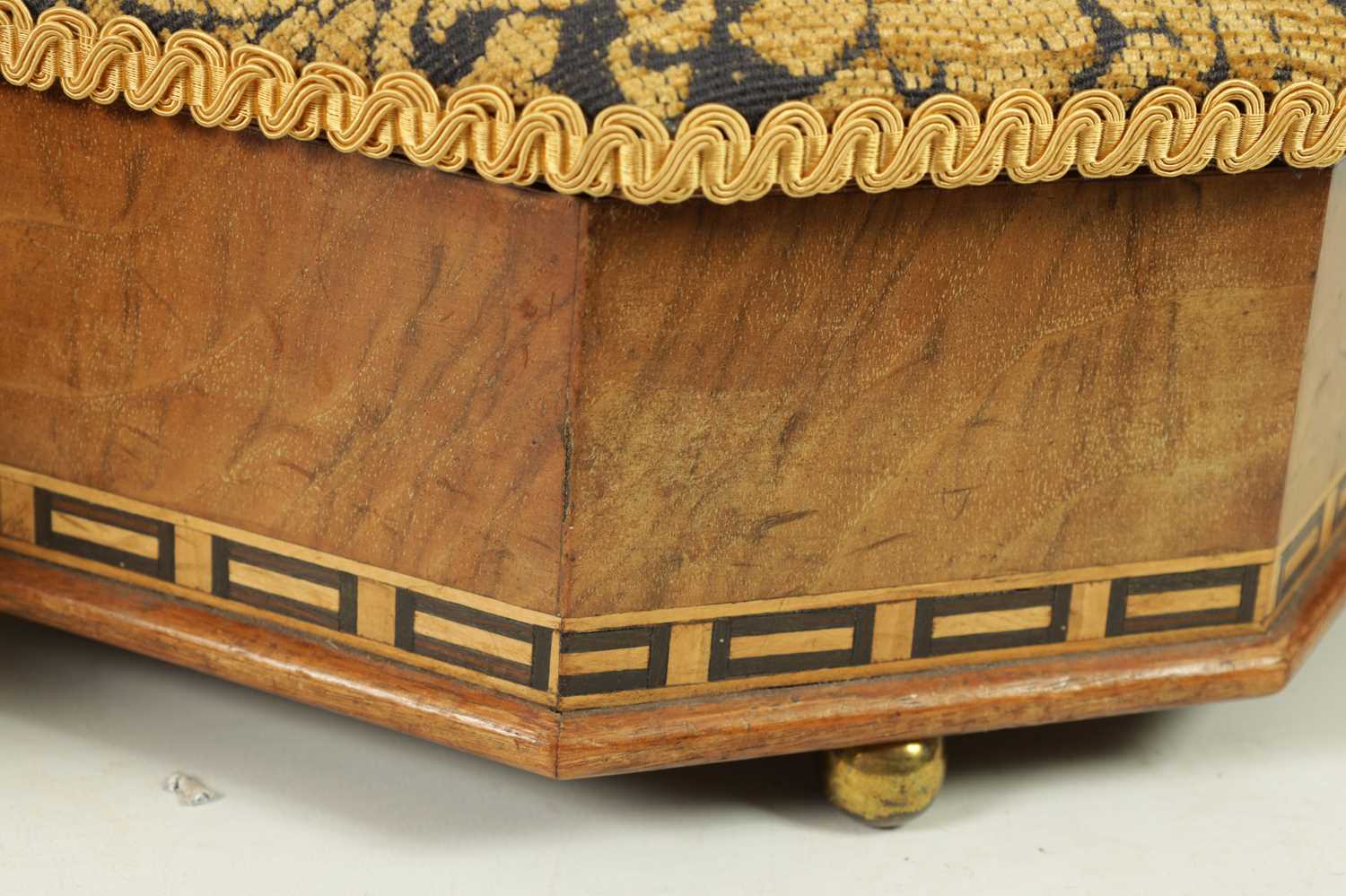 A PAIR OF 19TH CENTURY OCTAGONAL SHAPED INLAID WALNUT FOOTSTOOLS - Image 5 of 12
