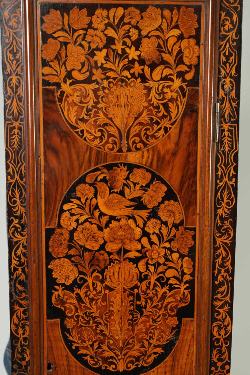 FAB.N ROBINS, MOOREFEILDS (LONDON). A WILLIAM AND MARY WALNUT AND PANELLED FLORAL MARQUETRY EIGHT-DA - Image 5 of 14